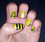 Bee nail art