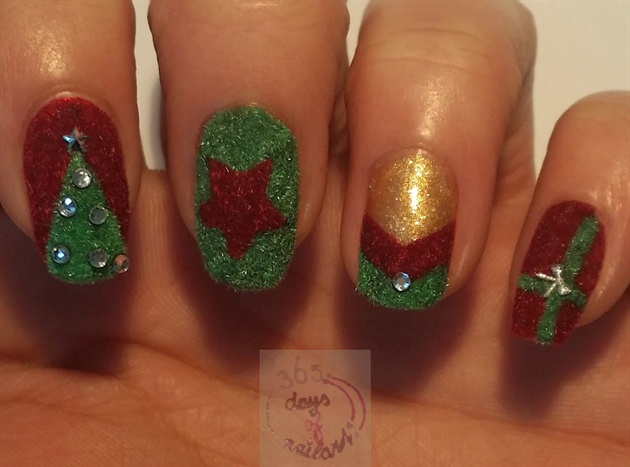 Velvet Christmas nails