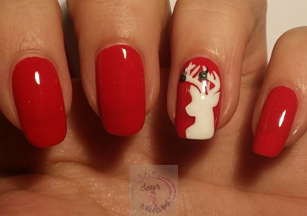Reindeer nail art