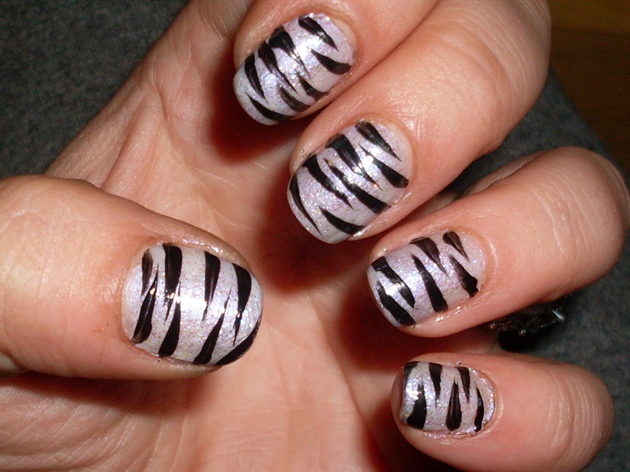 Classic Zebra On Natural Nails