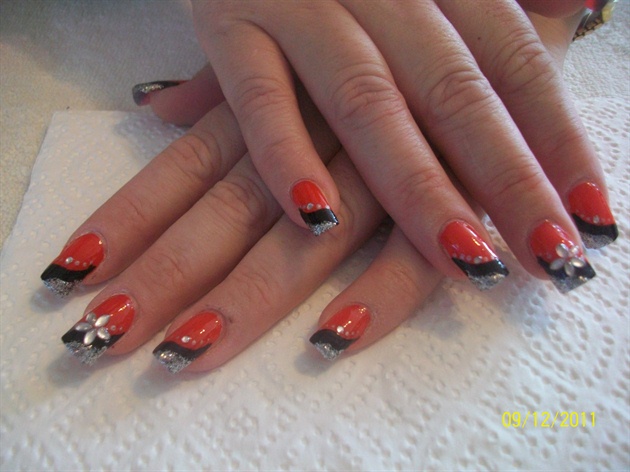 Black n red with Bling!! - Nail Art Gallery