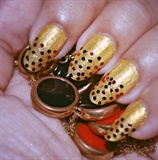 Christmas Nail Art red and gold