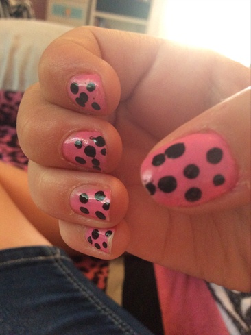 Pink Dot Nails
