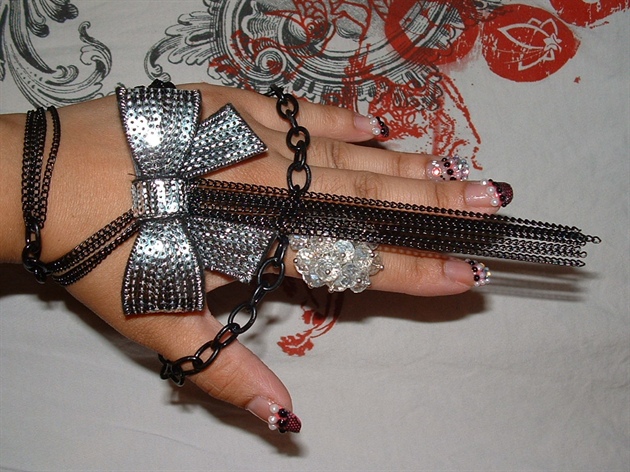 Chains &amp; nails