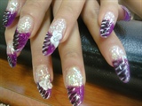 purple nail and a3d flower