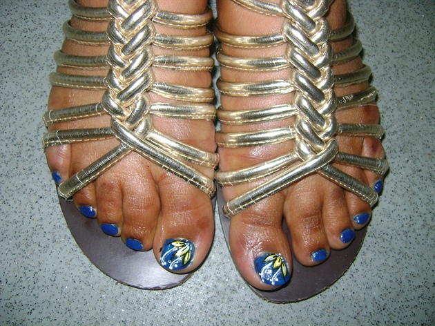 Blue floral toes