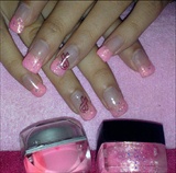 Gel nails pink