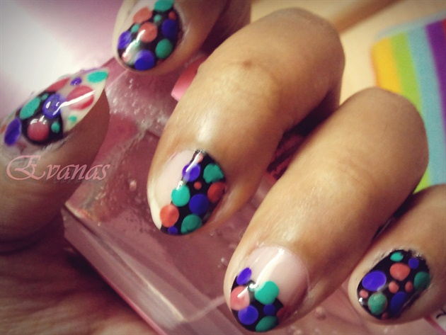 Baby pastel polka dots nail art