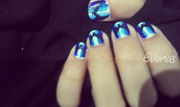 Blue mystic illusion nail art