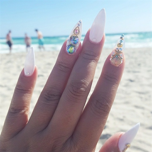 beach nails 