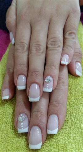french manicure 2