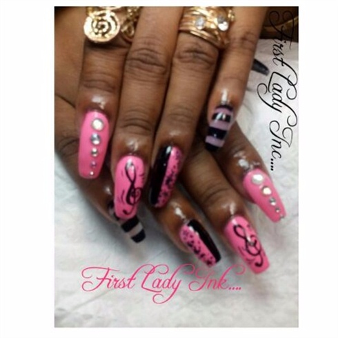 Black an Pink music Note 