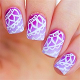 Ombr&#233; Lace Nails