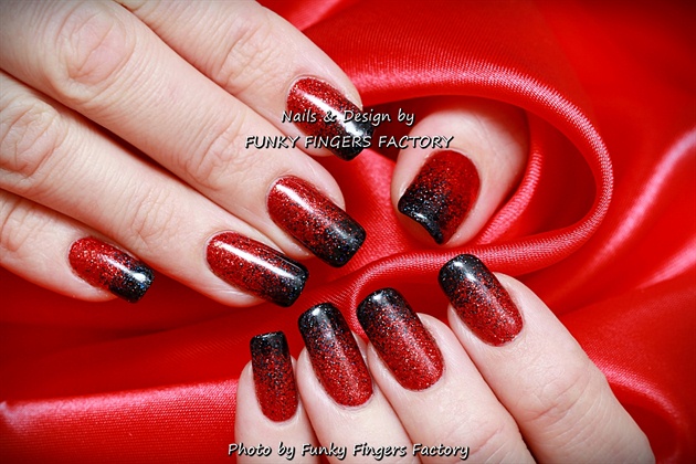 Gelish Red and Black Glitter Ombre ‪‎Hal - Nail Art Gallery‬