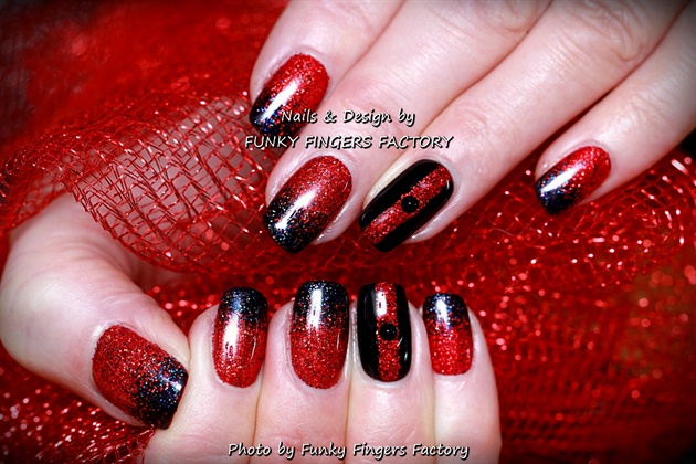 Gelish Black Red Glitter Christmas nails - Nail Art Gallery