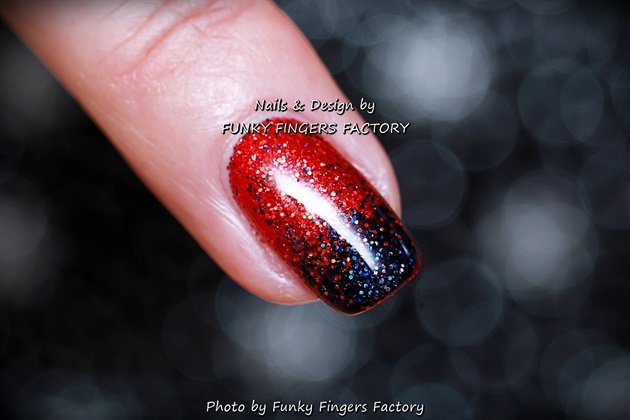 Gelish Black Red Glitter Christmas nails - Nail Art Gallery