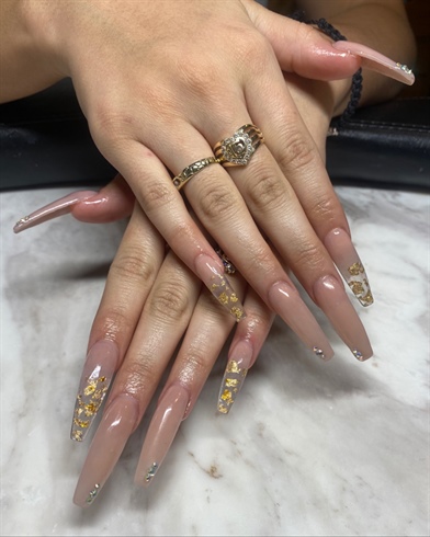Nude With Clear Ombr&#233; &amp; Gold Flakes