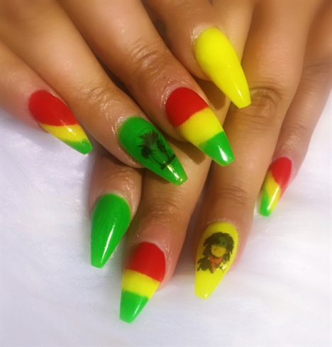 Reggae Bob Marley Nails