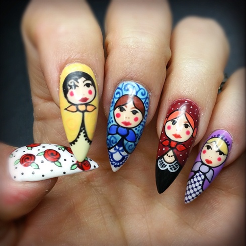 I used a matte top coat so as the details can be easily seen. I made the thumbs a rose pattern to represent the Babushka's dresses, which usually have hand painted flowers.