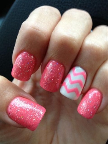 Bright Cute Nails 