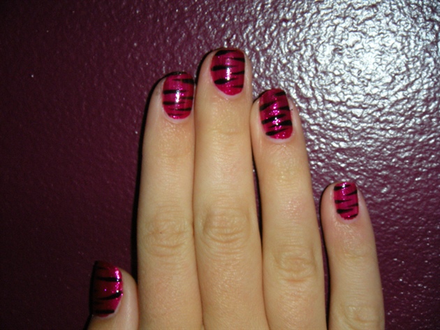 Glam zebra nails 
