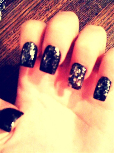 black glitter nails!