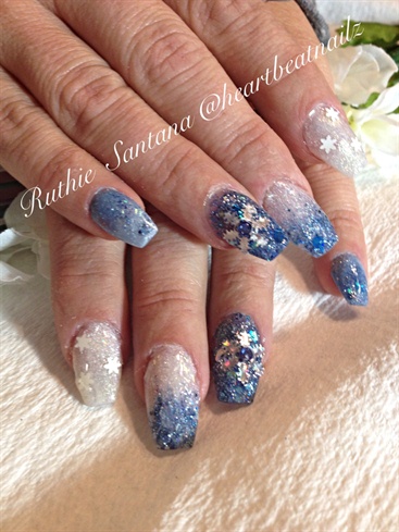 Blue And White Christmas Nails 