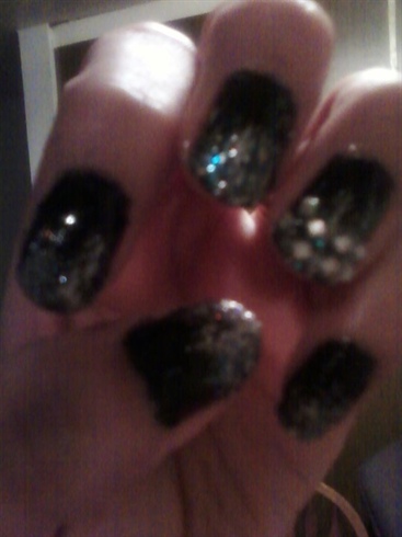 Black nails with Glitter tips