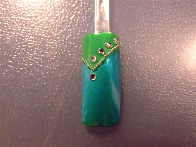 Green ocean nail art design