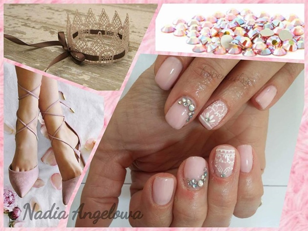 Nude nail art with studs