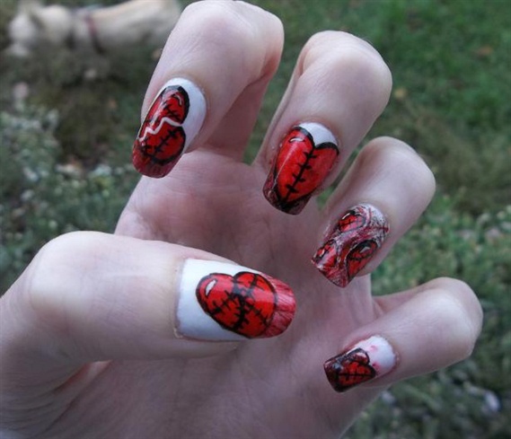 Stitched (broken) Heart nails