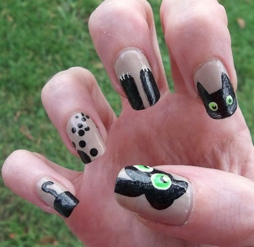 Black Cat nails