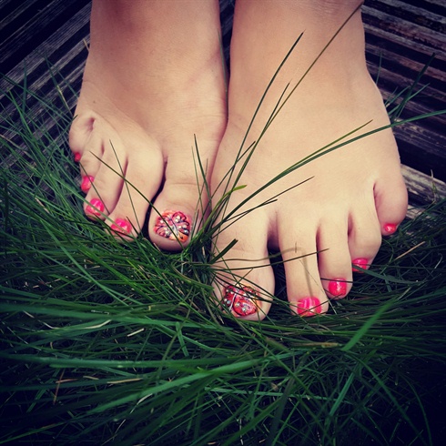 Pedicure with nail art 