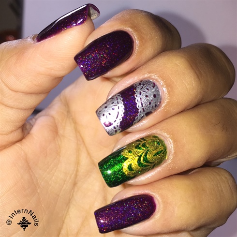 Holographic Lace Nails 