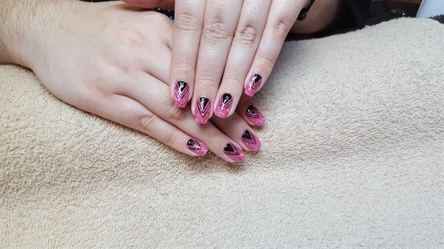 Acrylic nails (from 2016)