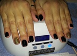 black and gold gelish
