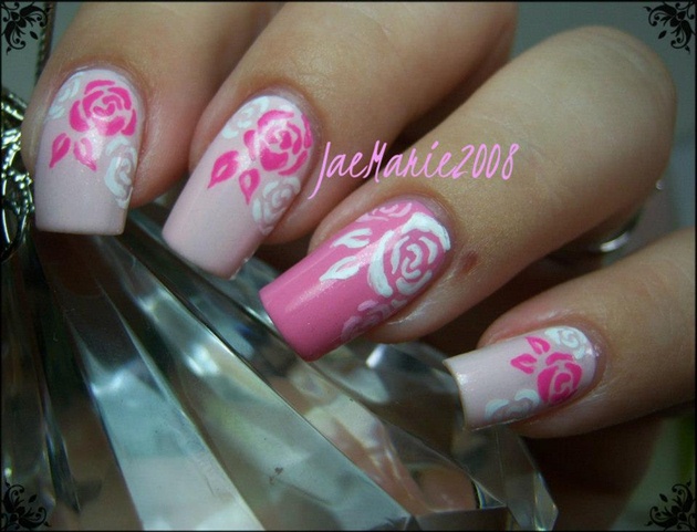 White &amp; Pink Roses Nail Design