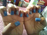 blue nails with zebra 