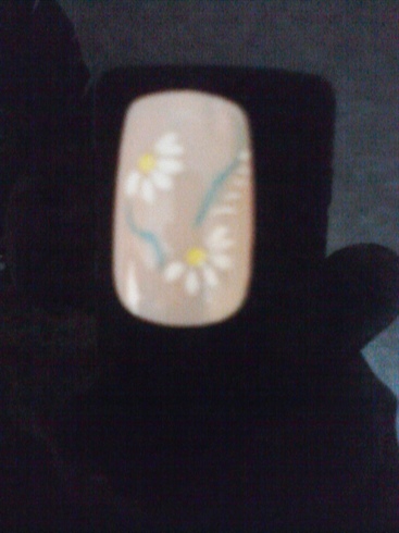 White flowers nail design