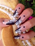 Abstract Black and White Nails 