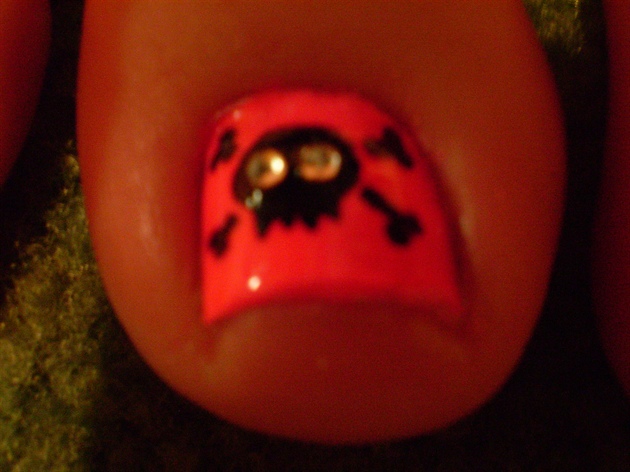 hot pink with skull with rhinestone eyes