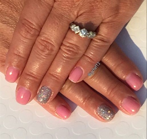 Sheer Pink &amp; Holo Glitter Gel Manicure