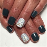 Slate Mosaic Gel Manicure 