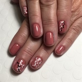 Simple Floral Gel Manicure