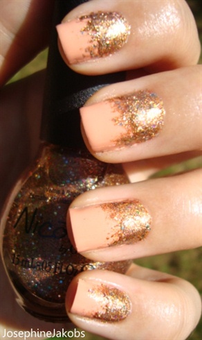 Glitter gradient (peach-bronze glitter)