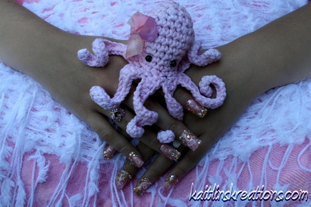 Pink Octopus Bling Artificial Nail Art