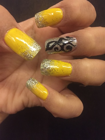 Yellow Nails 