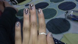 black n white nail marbelling