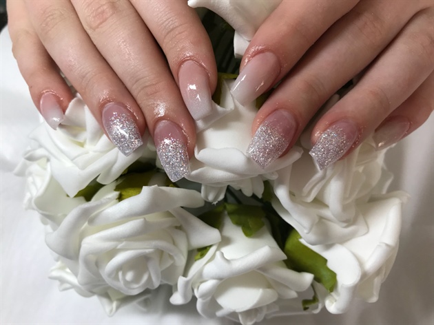 Bridal Ombr&#233; Glitter Fade