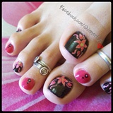 Floral toe nails